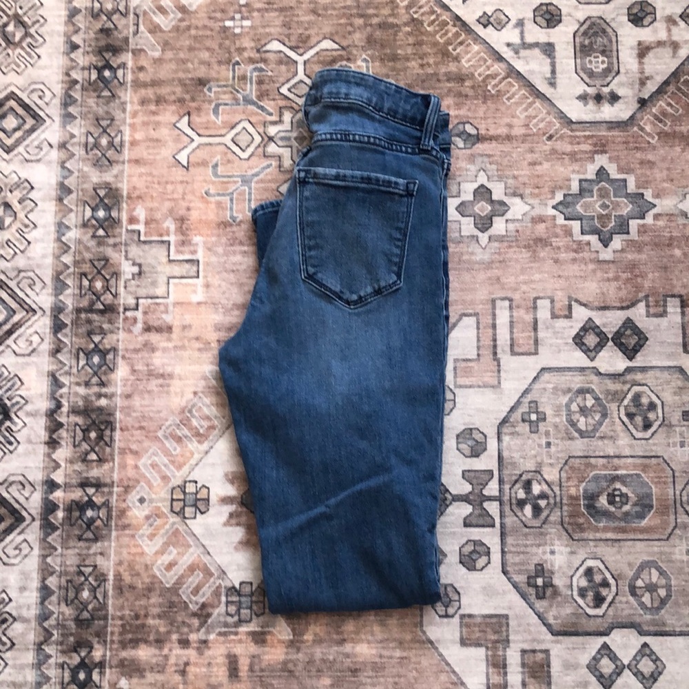 Old Navy High Rise Wow Straight Jeans